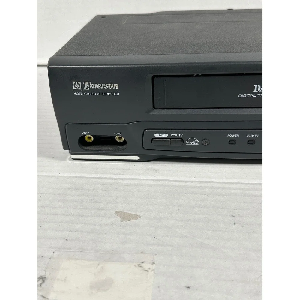 Emerson EWV401 VHS VCR Video Cassette Recorder DA-4 Head Digital Tracking Black
